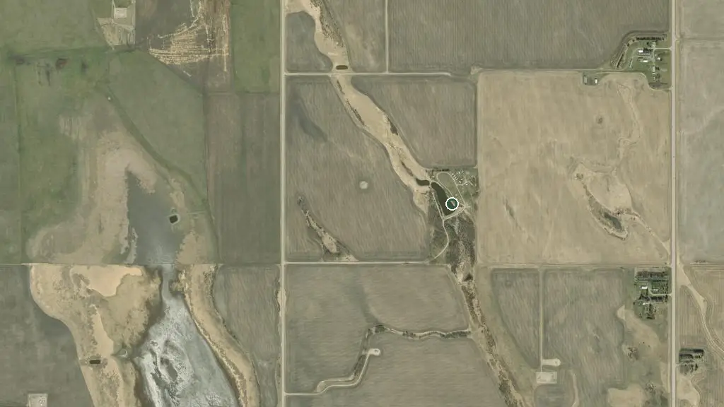 Aerial view of Didsbury Elks Campground/Cipperley’s Pond and surroundings
