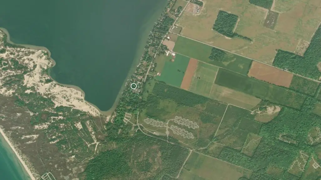 Aerial view of West Lake Willows and surroundings