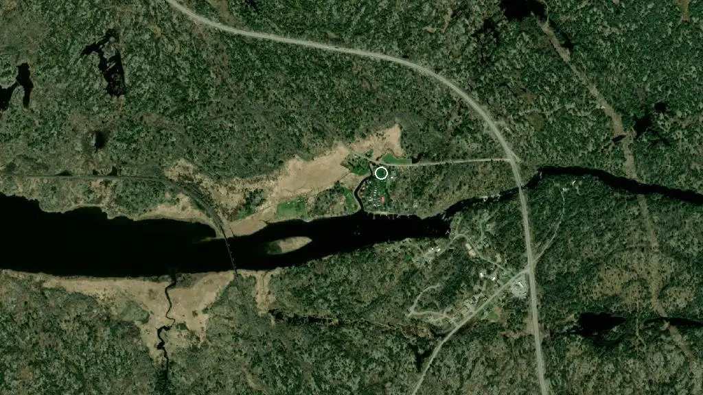 Aerial view of Magnetawan River Resort and surroundings