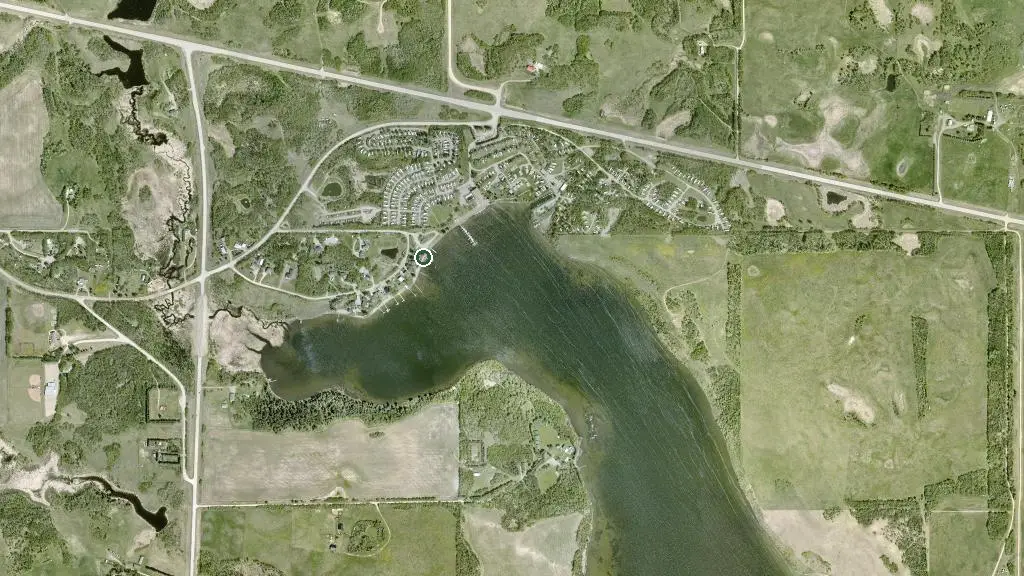 Aerial view of Pine Lake Leisure and surroundings