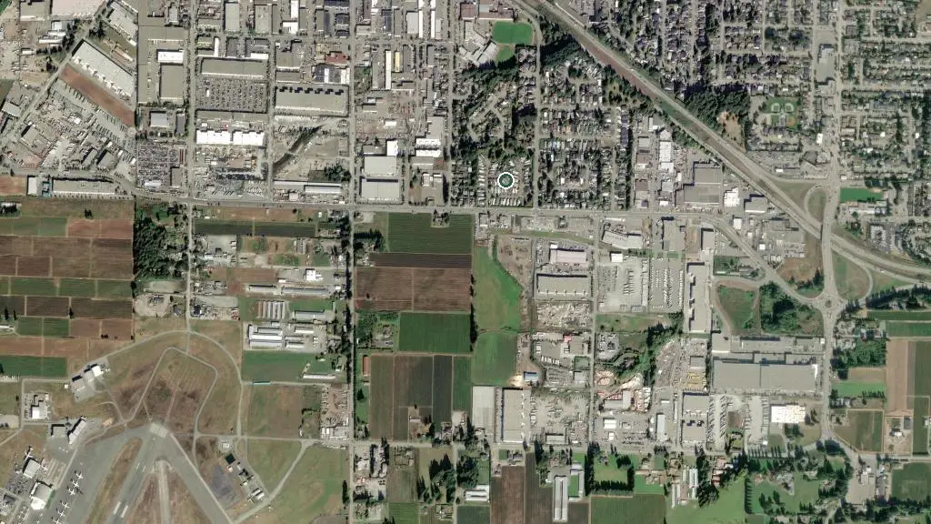 Aerial view of Maplewood Estates and surroundings