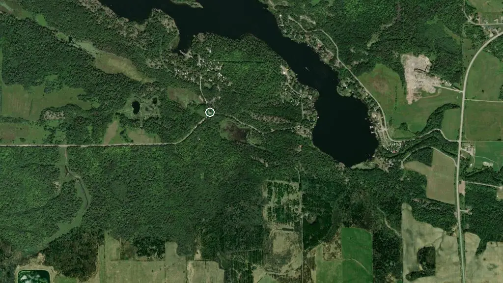 Aerial view of Noelville Family Resort and surroundings