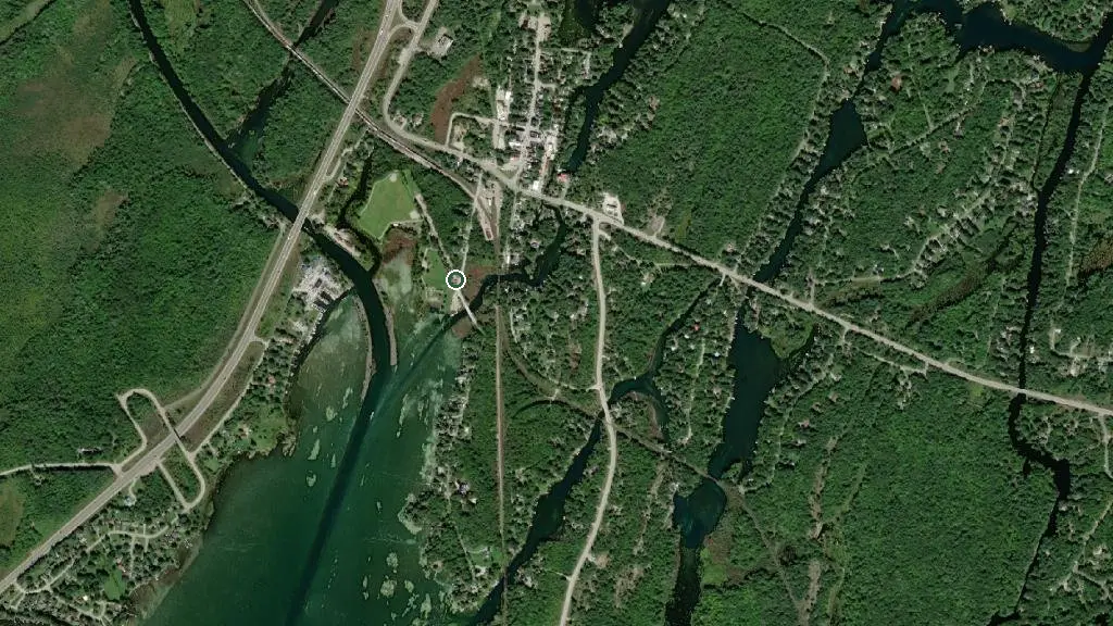 Aerial view of Washago Centennial Park and surroundings