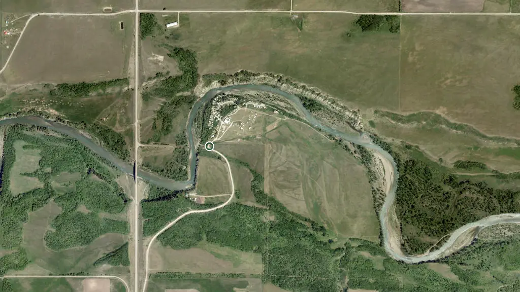 Aerial view of Cowley Lion's Castle River Campground and surroundings
