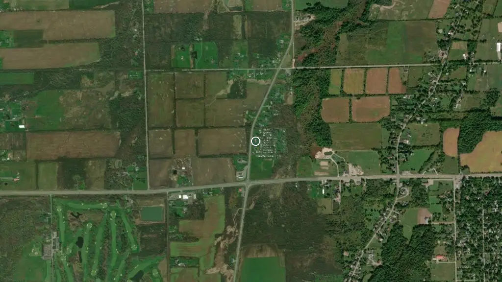 Aerial view of Knight's Hideaway Park and surroundings
