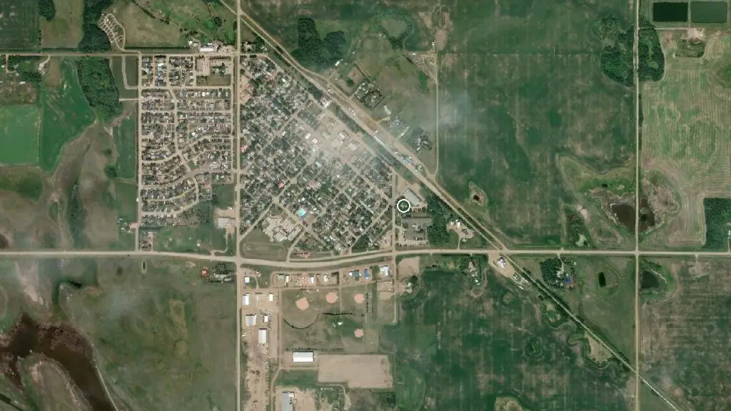Aerial view of Forestburg Kinsmen RV Park and surroundings