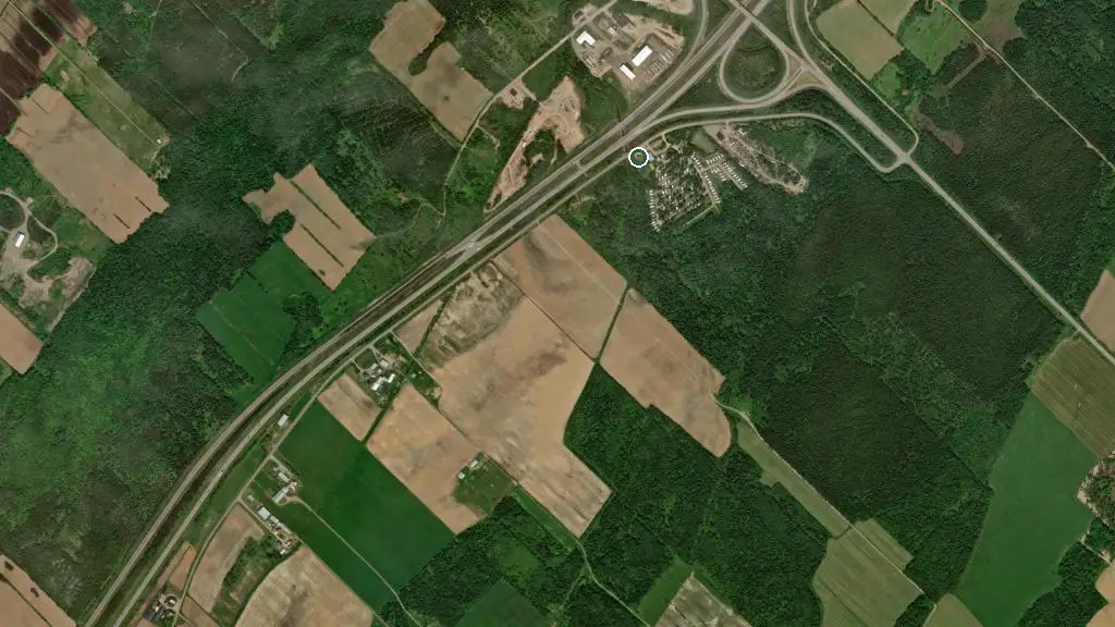 Aerial view of Camping le Rayon de Soleil and surroundings