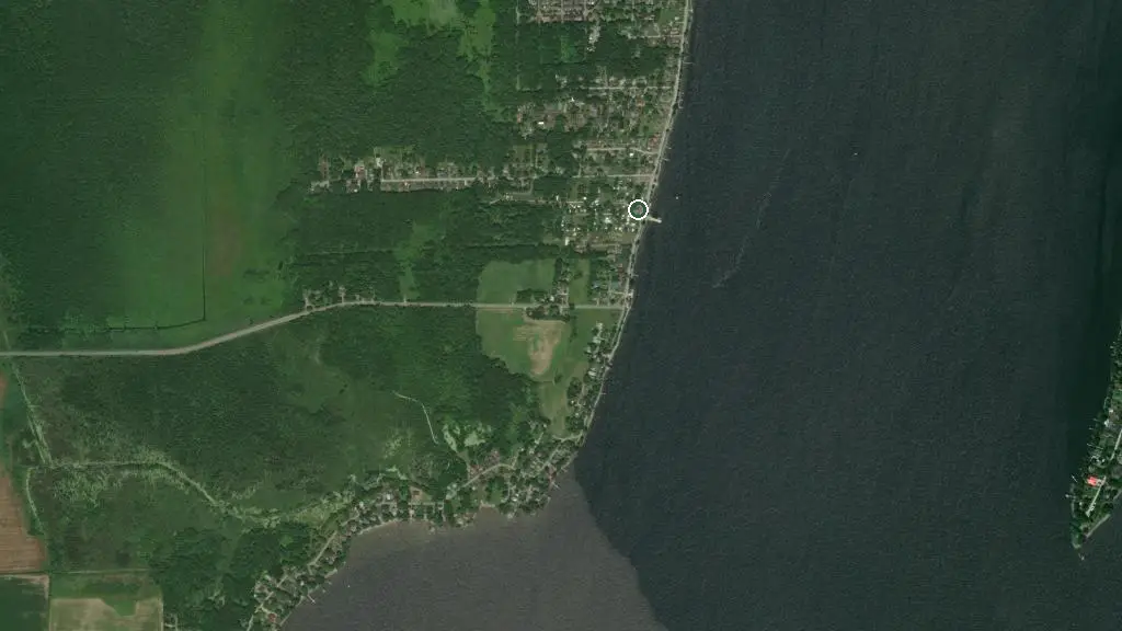 Aerial view of Camping les Âcres Verts Trailer Park and surroundings