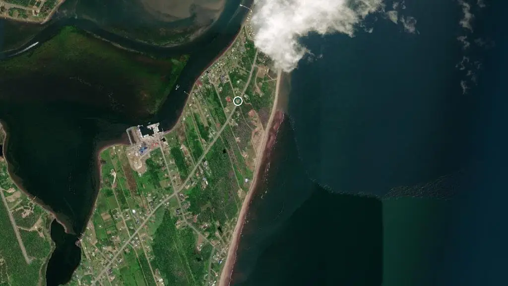 Aerial view of Camping Plage Val-Comeau and surroundings