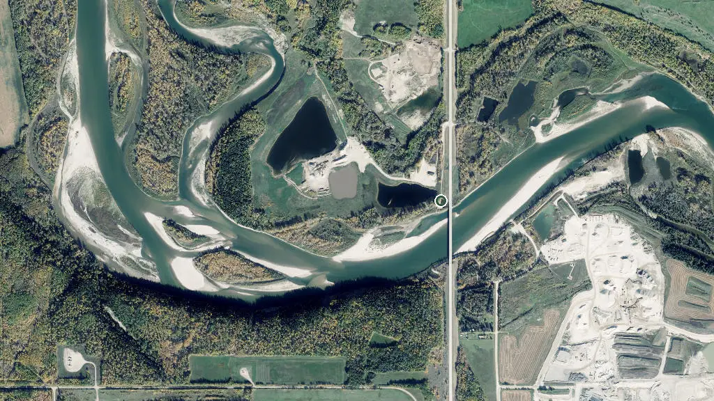 Aerial view of Berrymoor Bridge Crown Land Camping and surroundings