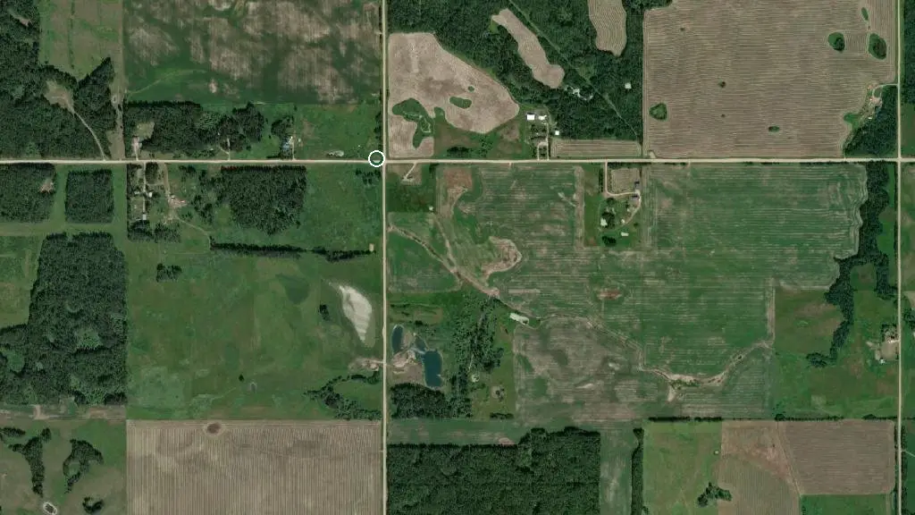 Aerial view of Lake Majeau and surroundings