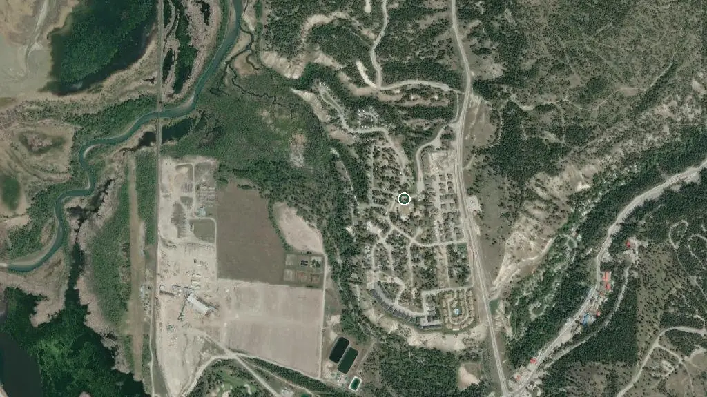 Aerial view of Ridgeview Resort and surroundings
