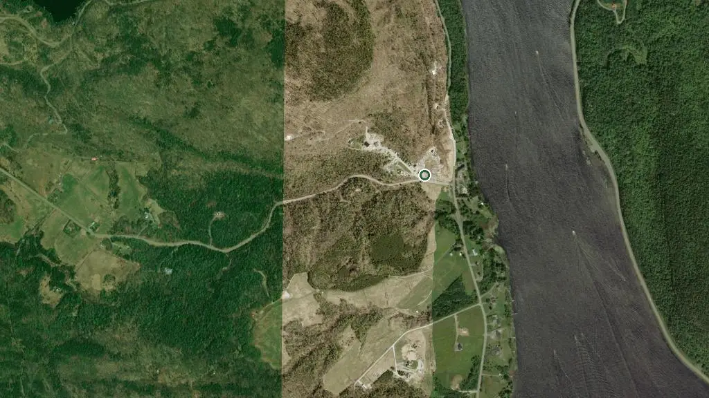 Aerial view of Camping Mauricie and surroundings