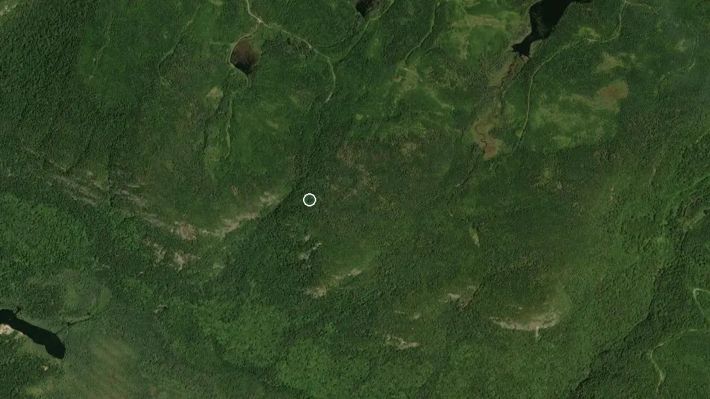 Aerial view of Refuge des Falaises and surroundings