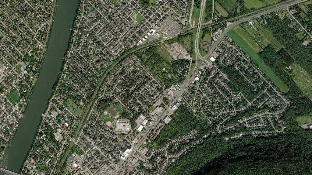 Aerial view of Camping Laurier and surroundings