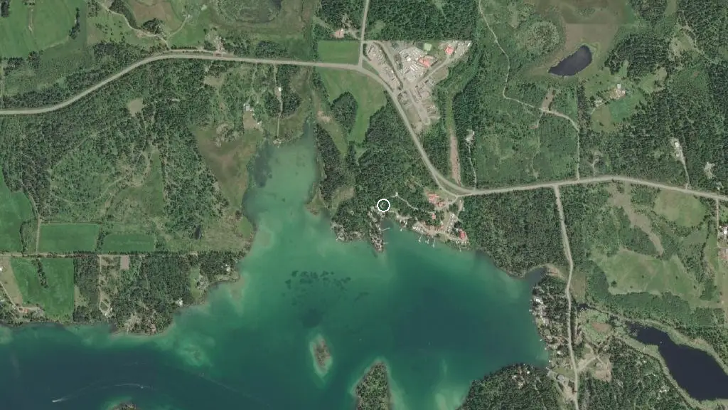 Aerial view of Loon Bay Resort on Sheridan Lake and surroundings