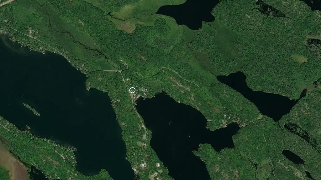 Aerial view of Gullwing Lake Park and surroundings
