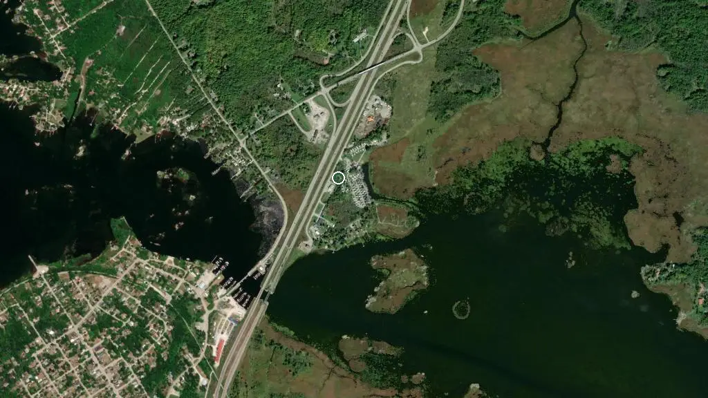 Aerial view of Mariner’s Paradise Trailer Resort and surroundings