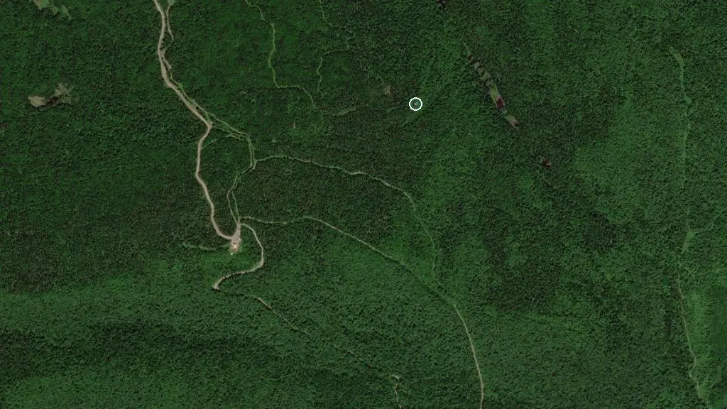 Aerial view of Abri de la Paroi de l'aube and surroundings