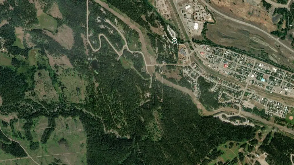 Aerial view of Lost Lemon Campground and Cabins and surroundings