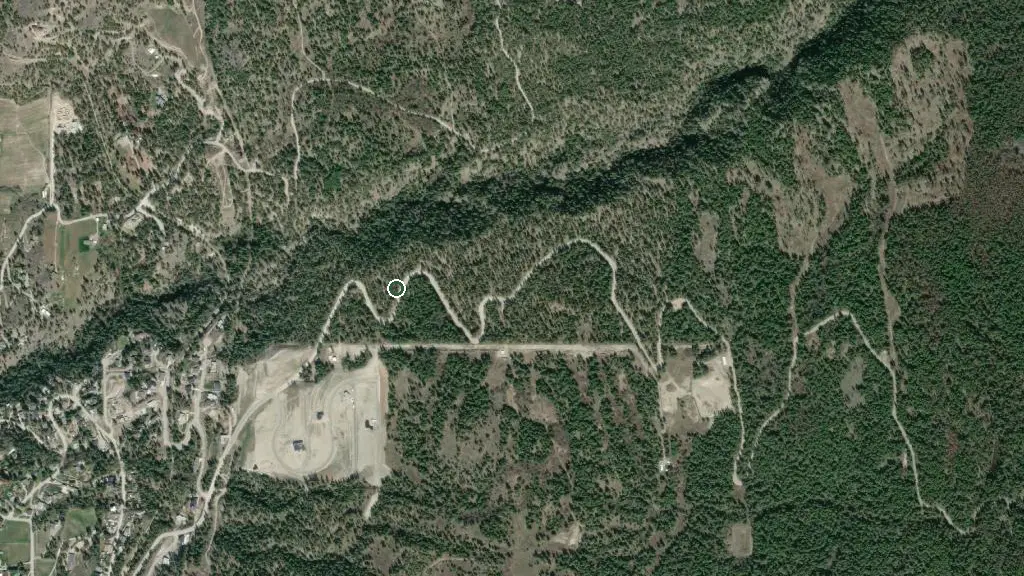Aerial view of Arawana Free Campsite and surroundings