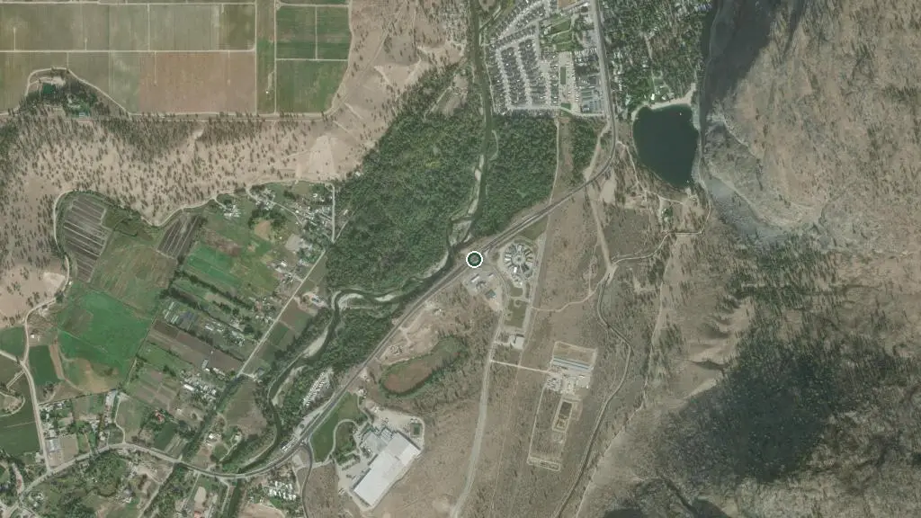 Aerial view of Maple Leaf Motel & RV Campgrounds and surroundings