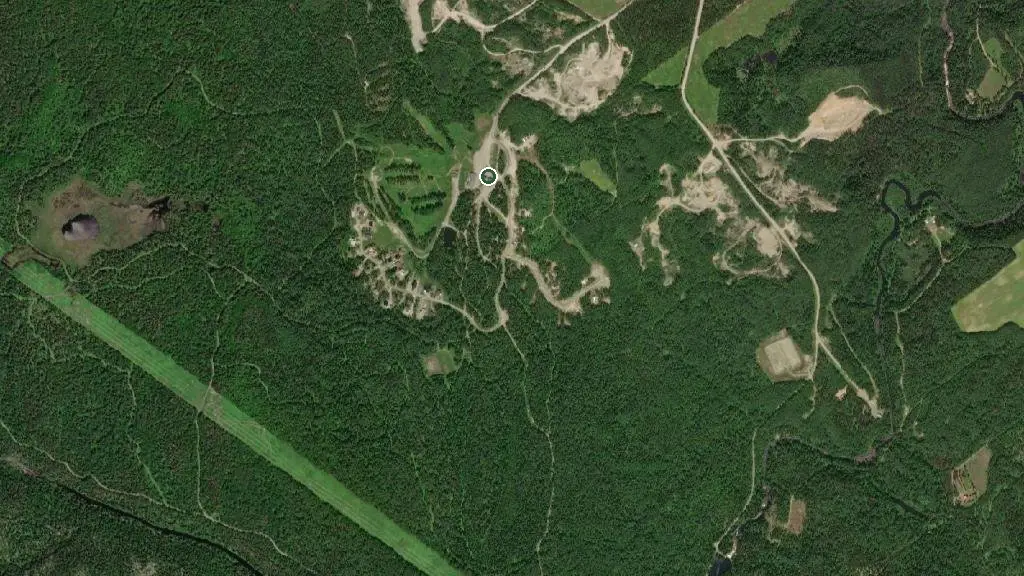 Aerial view of Camping du Tobo-Ski and surroundings