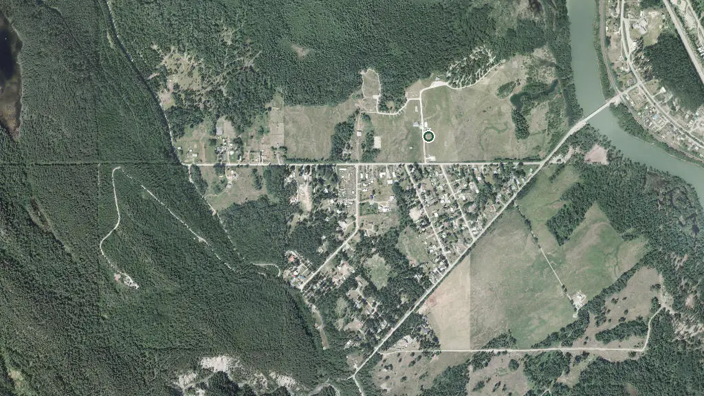 Aerial view of Golden Riverfront Campground and surroundings