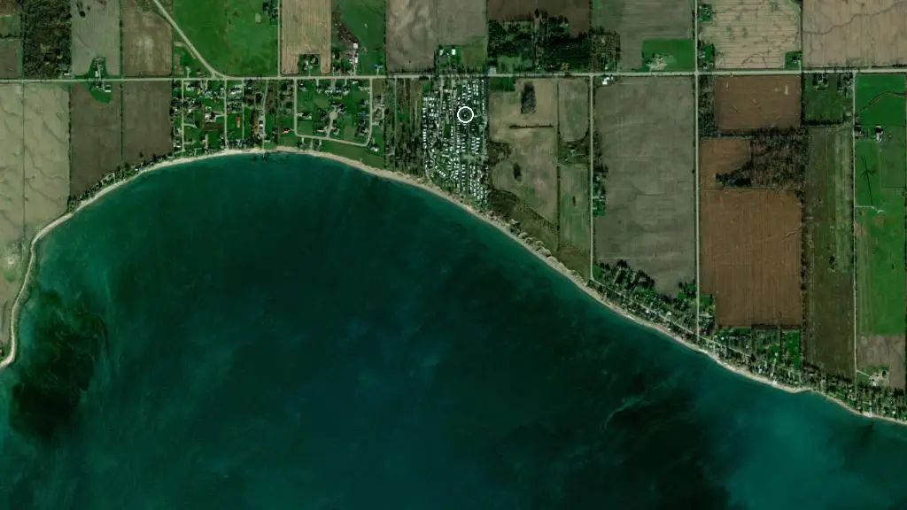 Aerial view of Lighthouse RV Resort and surroundings