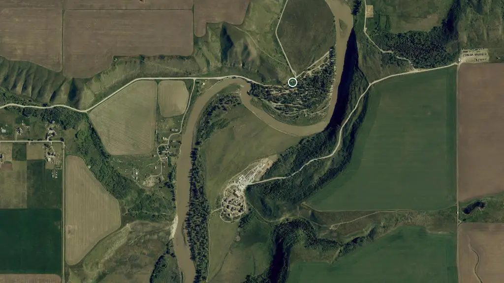 Aerial view of Nature's Hideaway Family Campground and surroundings