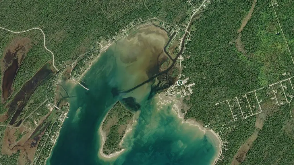 Aerial view of Heron Point and surroundings
