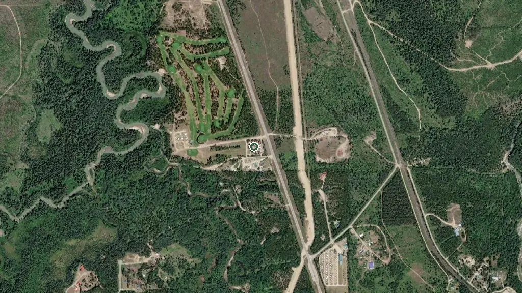 Aerial view of Valemount Pines Golf & RV Park and surroundings