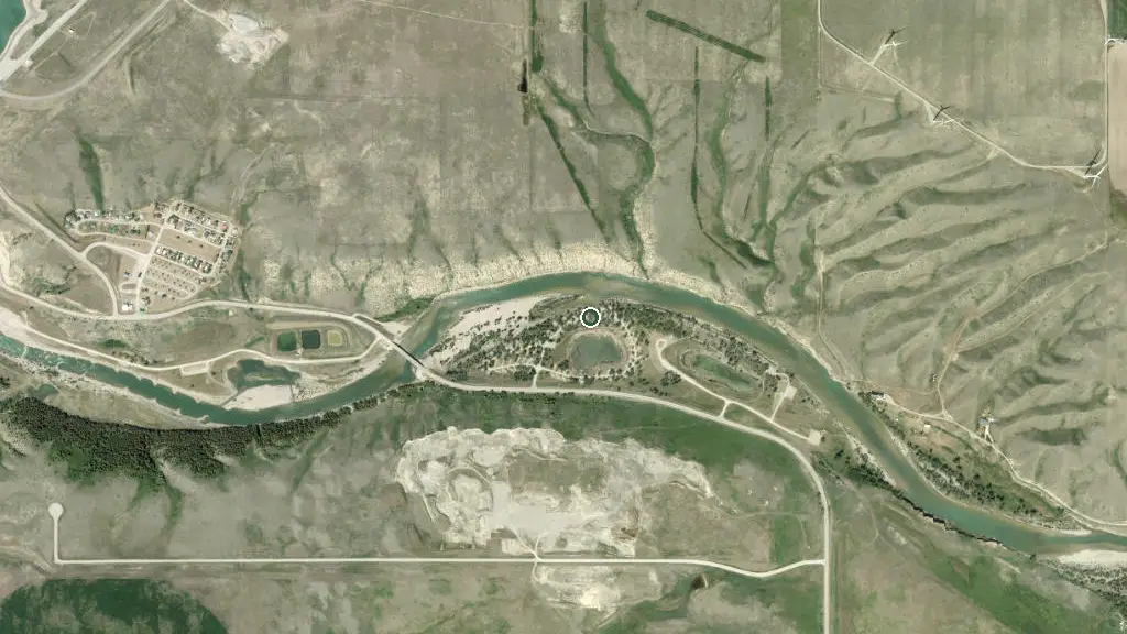 Aerial view of Cottonwood Campground, Oldman Dam Provincial Recreation Area and surroundings